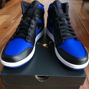 Jordan 1 Mid 'ROYAL'